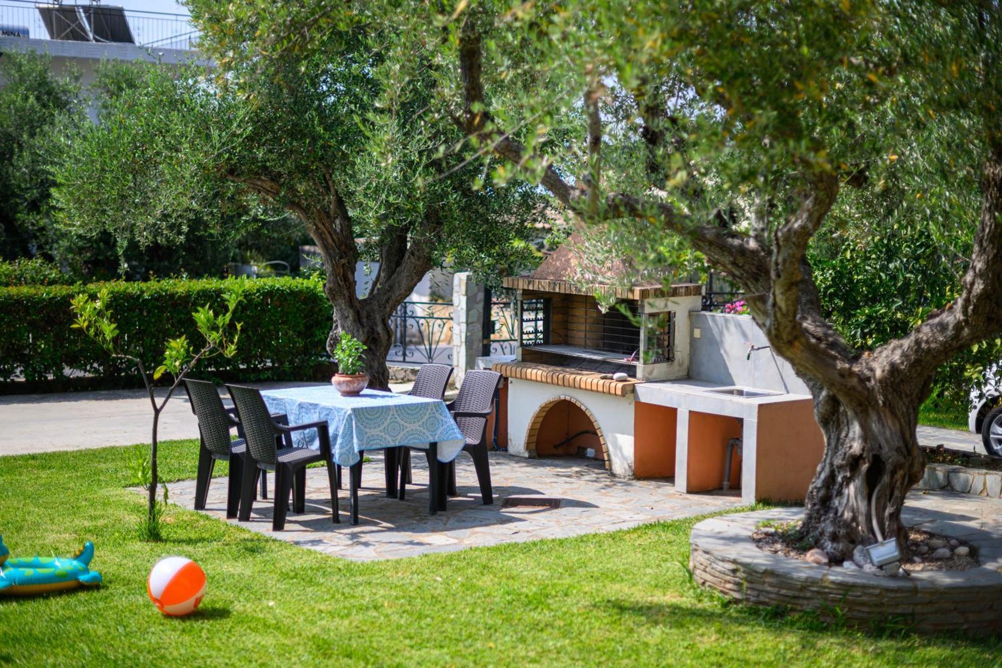 Pavlina's 1 Holiday home Chrani